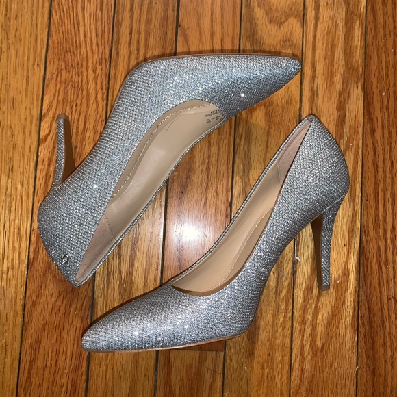COACH Addie silver pumps - Picture 2 of 5